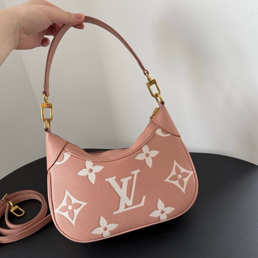LV 全皮牛角包 芯片款 草莓牛奶 29*9.5*16cm 99新配件肩帶 塵袋-3