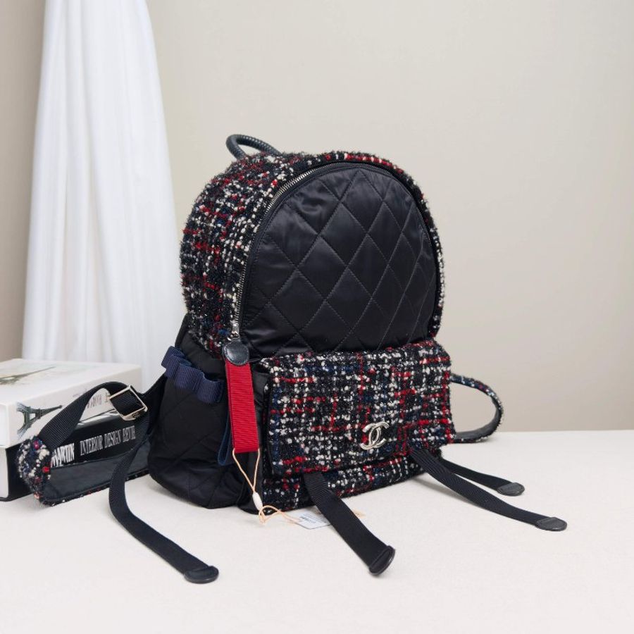 CHANEL 黑色拼毛呢後背包28*33*10.5 98新配件塵袋 保卡-3