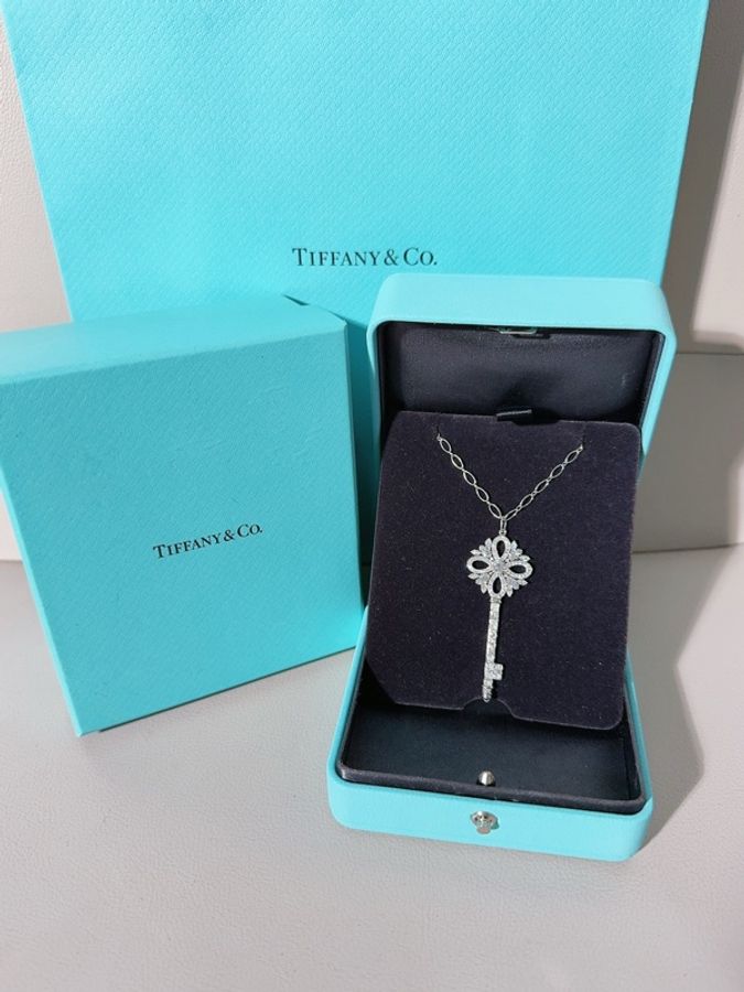 Tiffany蒂芙尼 keys系列 Victoria維多利亞 鉑金滿鑽大號鑰匙吊墜項鍊,大號-0