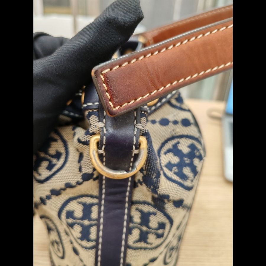 Tory Burch  T Monogram 水桶包-18