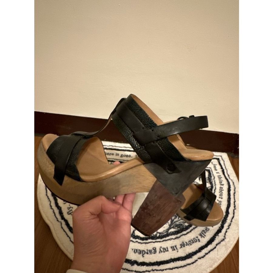 英國品牌 All Saint sptalfieled Made in Brazil純牛皮楔型鞋 實木頭跟,厚底 不規則-3