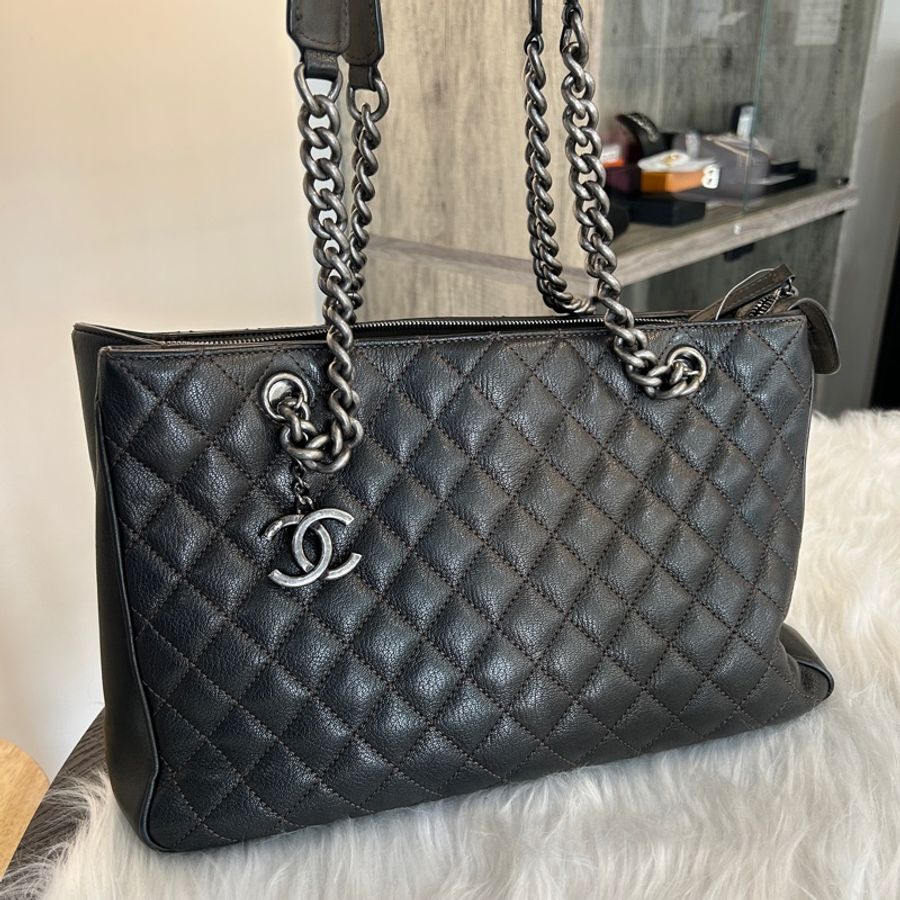 Chanel 深棕色 鐵灰銀扣 23開 手提包-0