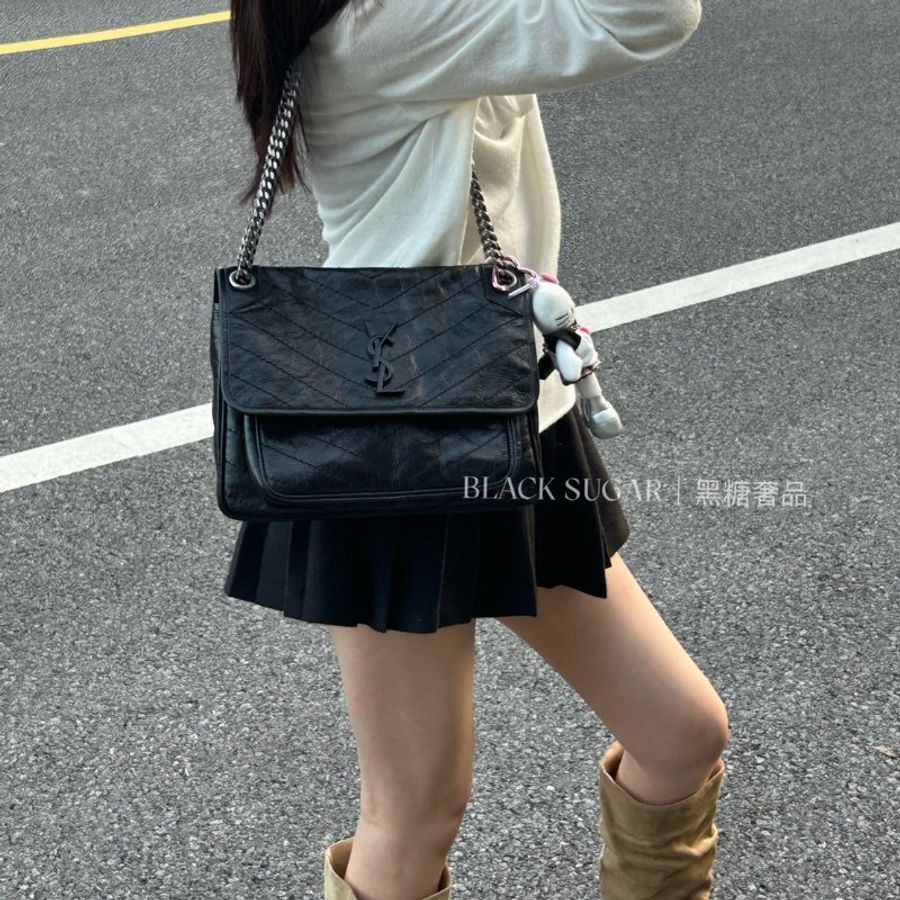 (專櫃十萬多🫪)🏷YSL 聖羅蘭．Niki 中號 新款D扣-24