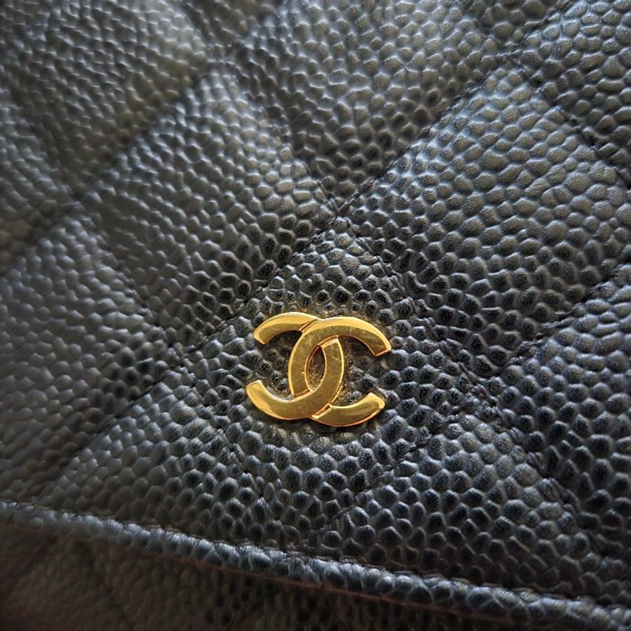 Chanel 經典款 荔枝皮 WOC 黑金牛-5