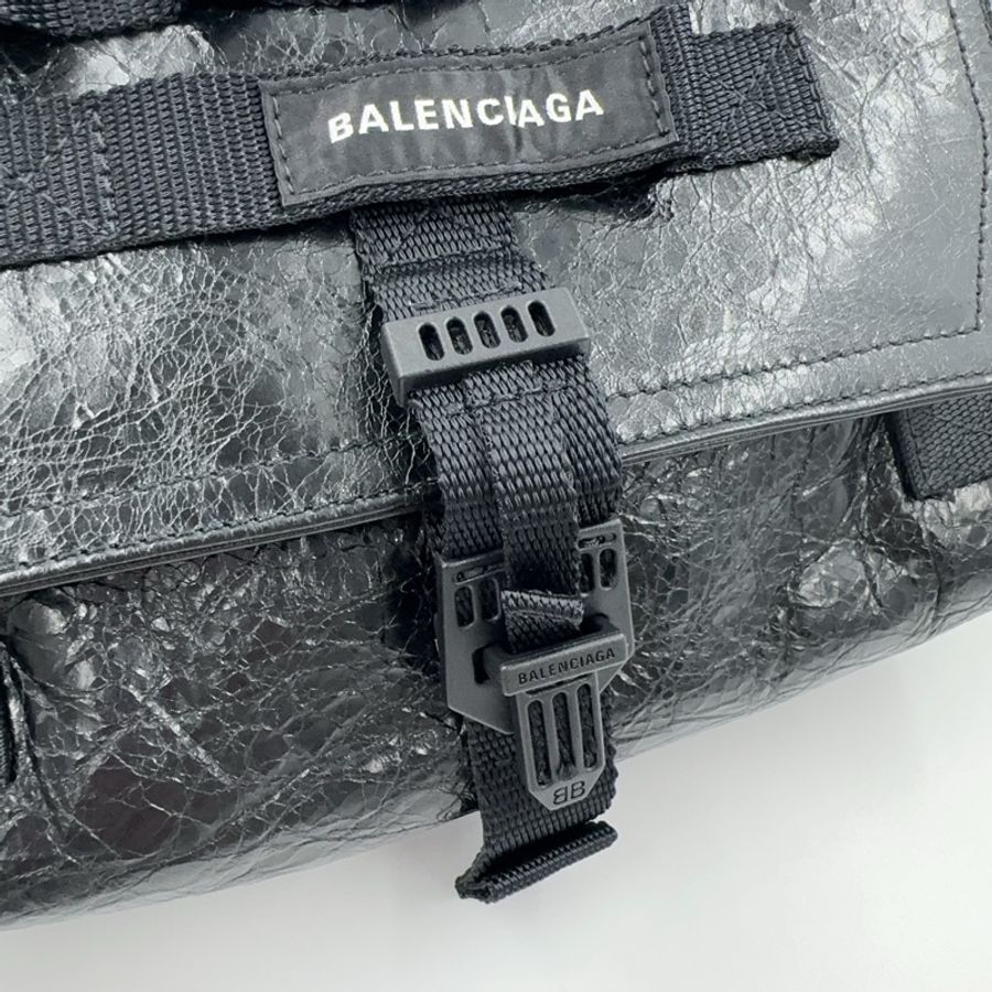 Balenciaga 黑色探險家小號郵差包（全配狀況超好！）-16