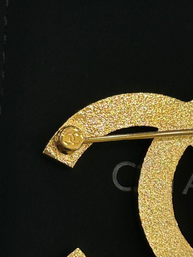 CHANEL 經典雙C LOGO胸針-3