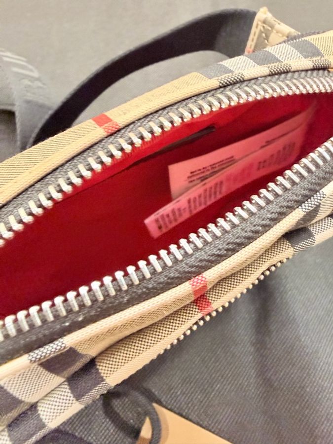 Burberry經典格紋帆布小腰包-18