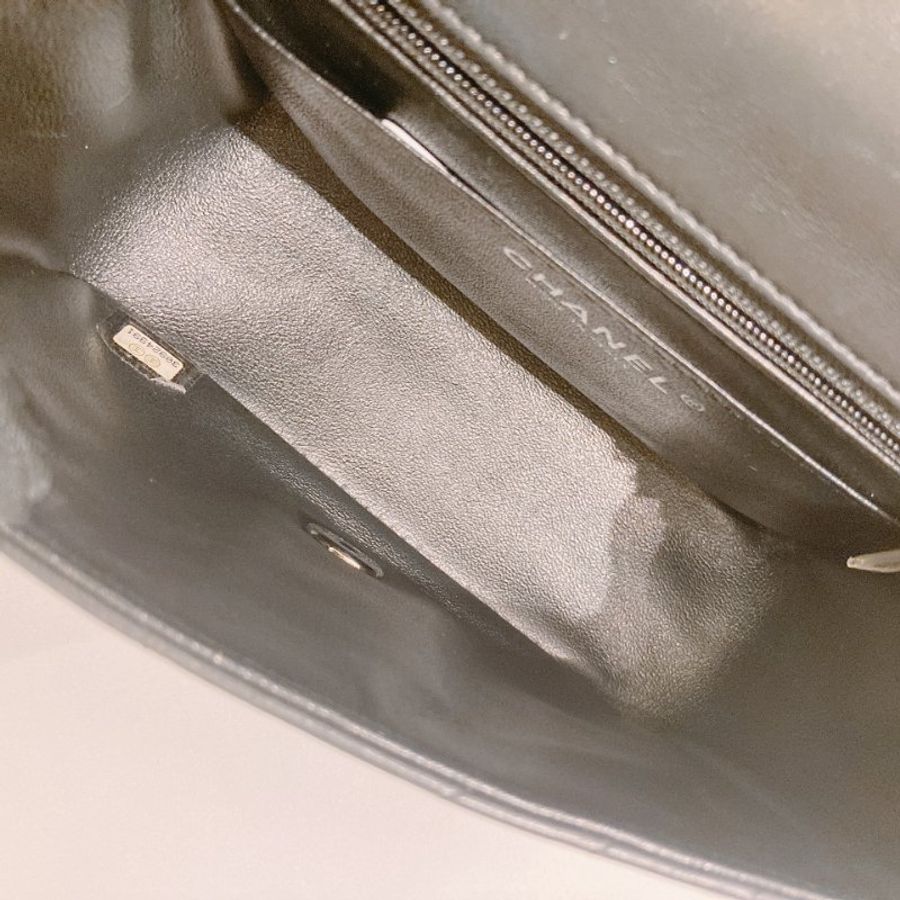 TW4878	Chanel 香奈兒方胖子翻蓋式鍊帶包包 Classic Mini Square Flap Bag Chevron Lambskin Black x PHW-17