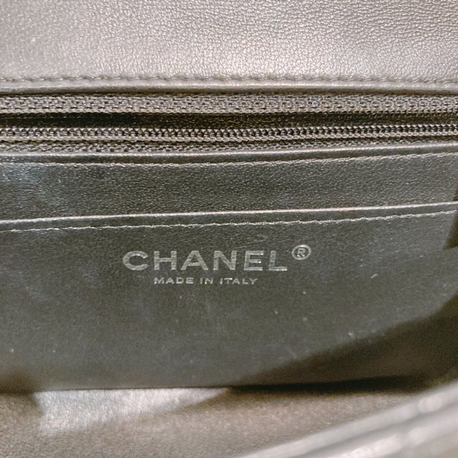 TW4878	Chanel 香奈兒方胖子翻蓋式鍊帶包包 Classic Mini Square Flap Bag Chevron Lambskin Black x PHW-18