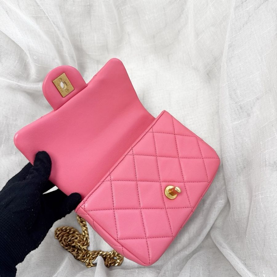 Chanel 18cm Flap-7