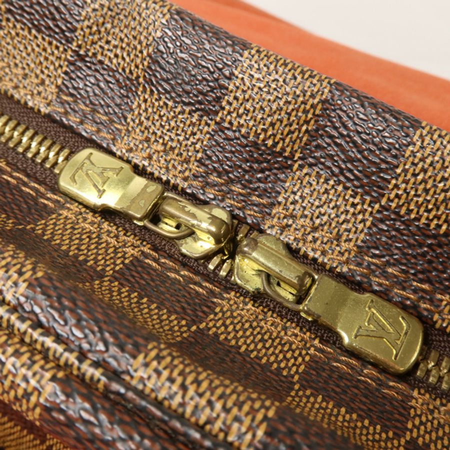LOUIS VUITTON Damier Naviglio肩背袋-14