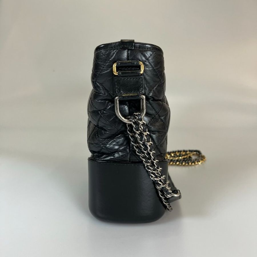 CHANEL 流浪包中號 黑 保卡款23開-2