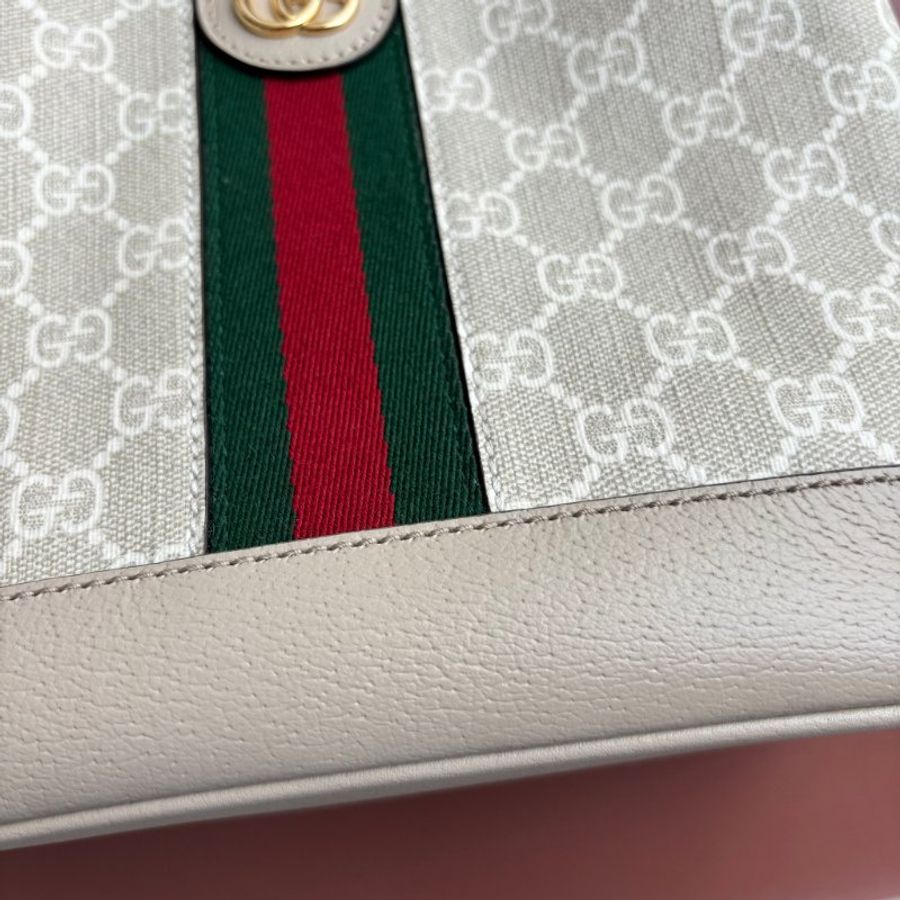 ::GUCCI:: 古馳Ophidia GG Superme small shoulder bag 綠紅綠織帶肩背水桶包(小款/米灰)-9