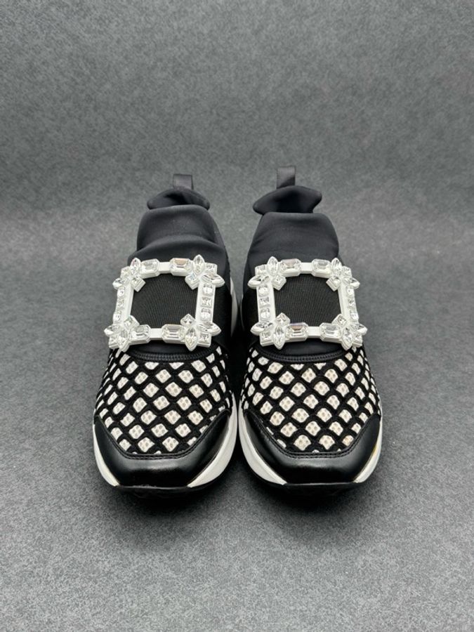 roger vivier RV黑白鑽扣厚底運動鞋 37碼 成色不錯-0