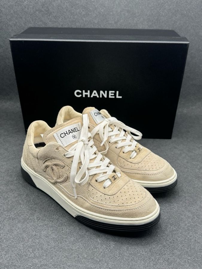 Chanel香奈兒淺卡其色麂皮雙C板鞋 38碼 95新-2