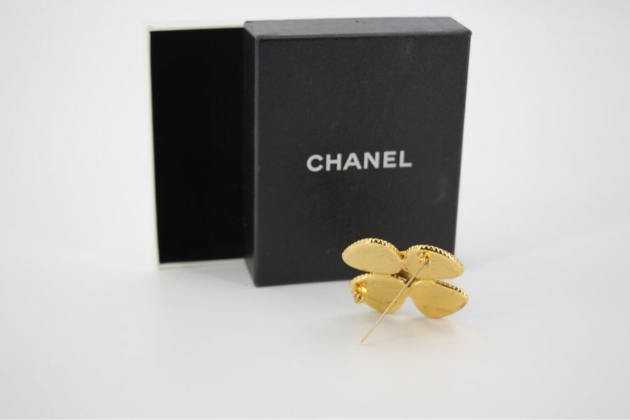 Chanel Vintage 96A 琉璃橙色鍍金四葉草胸針-5