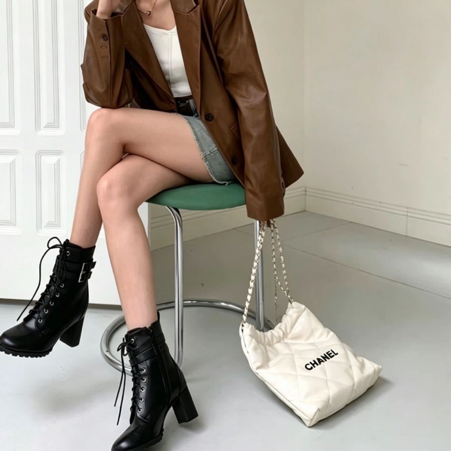 CHANEL香奈兒22Bag白色金釦黑字母垃圾袋小號芯片款-19