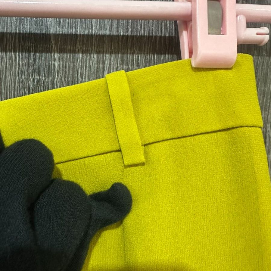 【美收精品】HERMÈS 復古芥末黃黃高腰雙褶真絲寬褲 5-491-3