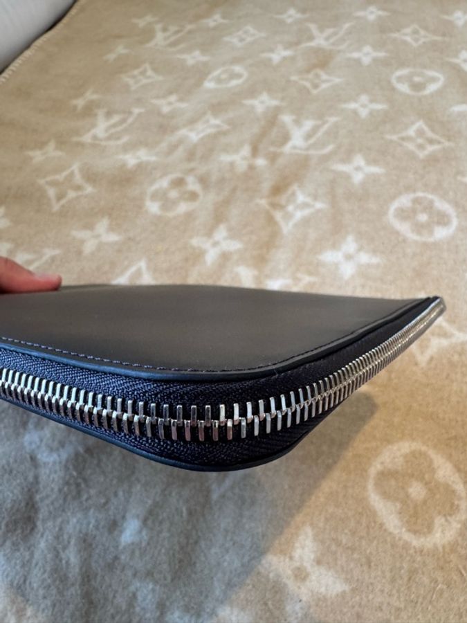 LV Louis Vuitton Pochette Voyage（手拿包）-20