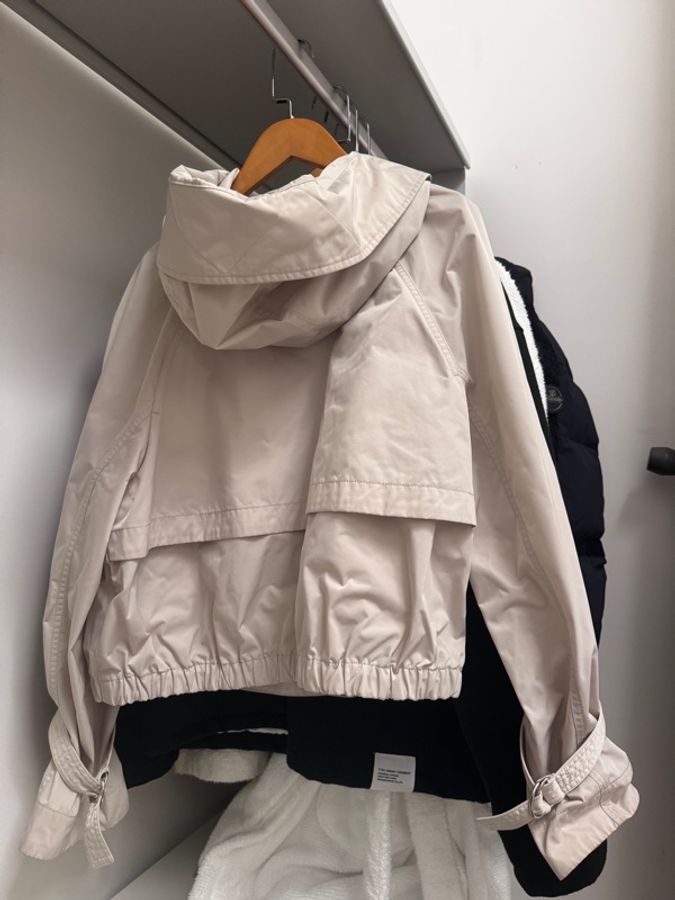 Moncler Houlgate 連帽防風外套-1