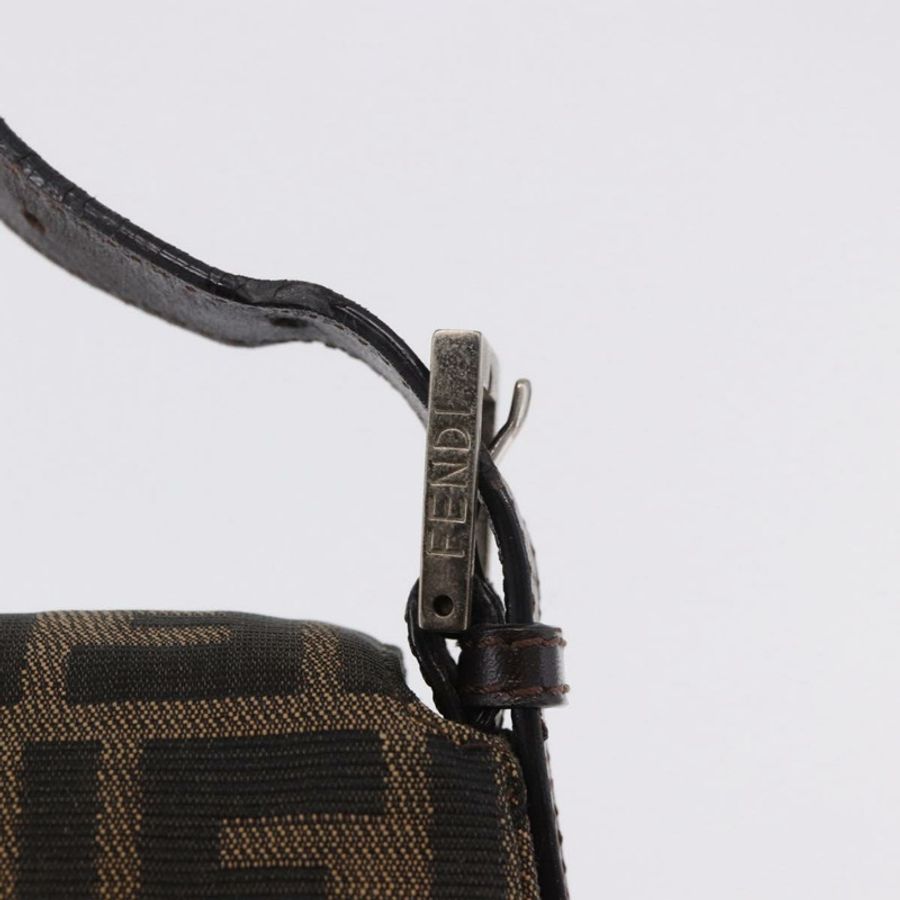 【日本直送】FENDI Zucca帆布Mamma Baguette單肩包 黑色 棕色 銀色 正品 am11783V-8