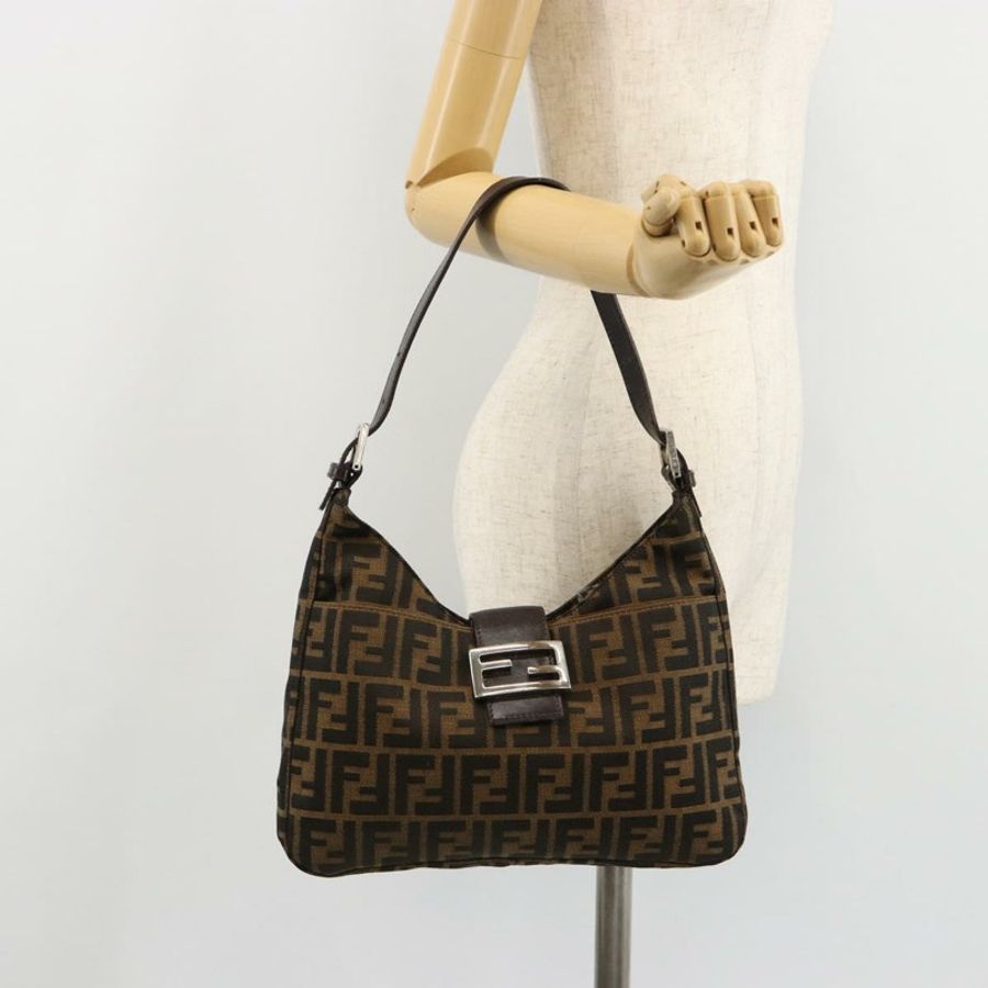 【日本直送】FENDI Zucca帆布Mamma Baguette單肩包 黑色棕色 正品 182592M-25