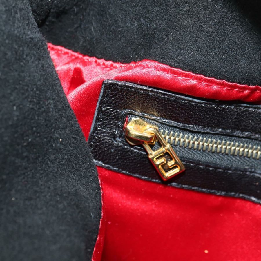 【日本直送】FENDI Mamma Baguette 單肩包，黑色麂皮，金色，正品 183213SAM-23