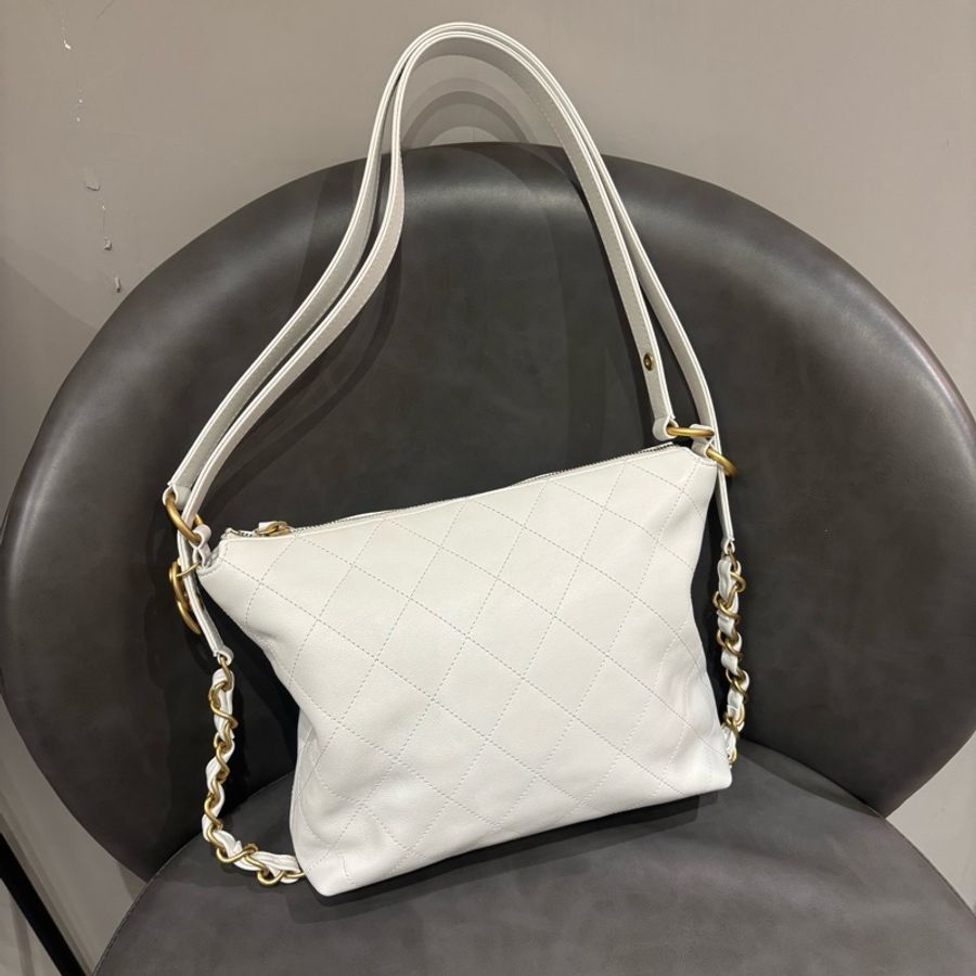 Chanel 25S 白色金釦hobo包-0
