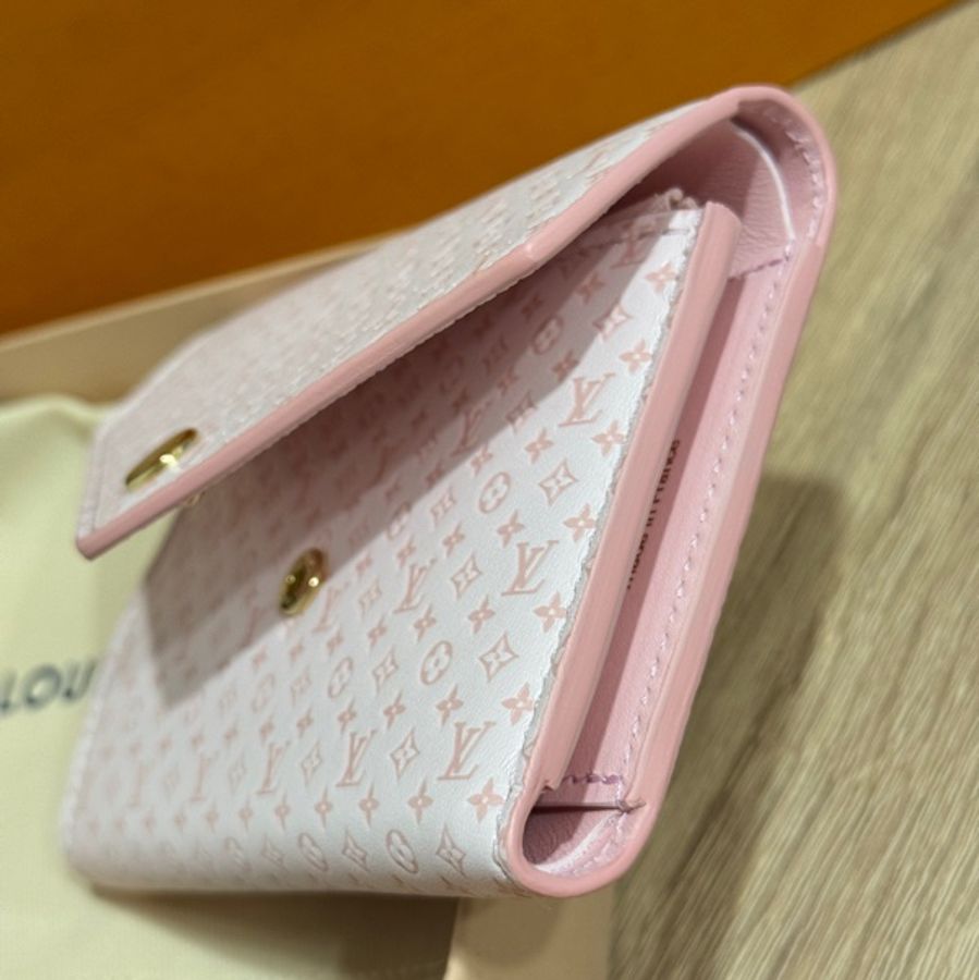 LV草莓牛奶短夾（🇯🇵限定款）-11