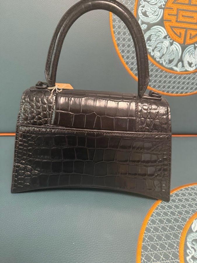 Balenciaga巴黎世家黑扣沙漏包，s號-3