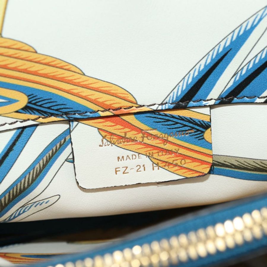 【日本直送】Salvatore Ferragamo Gancini Studio 皮革雙肩包 多色 金色 正品 182574M-10
