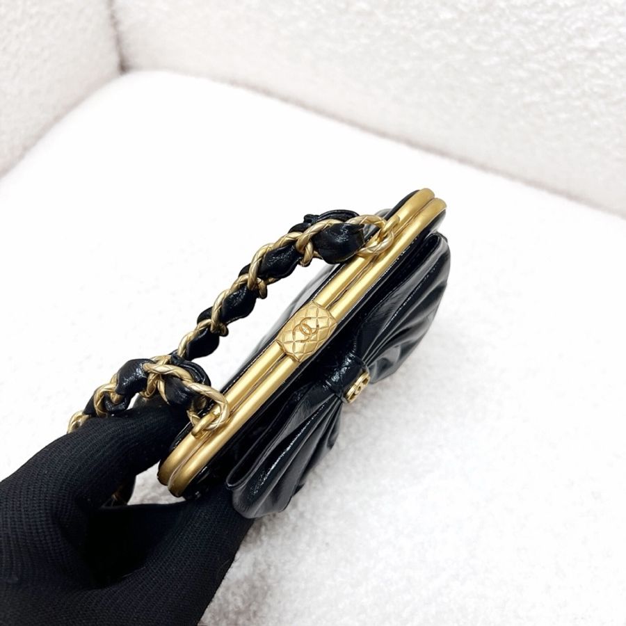 Chanel 24A Bow Clutch with Chain-4