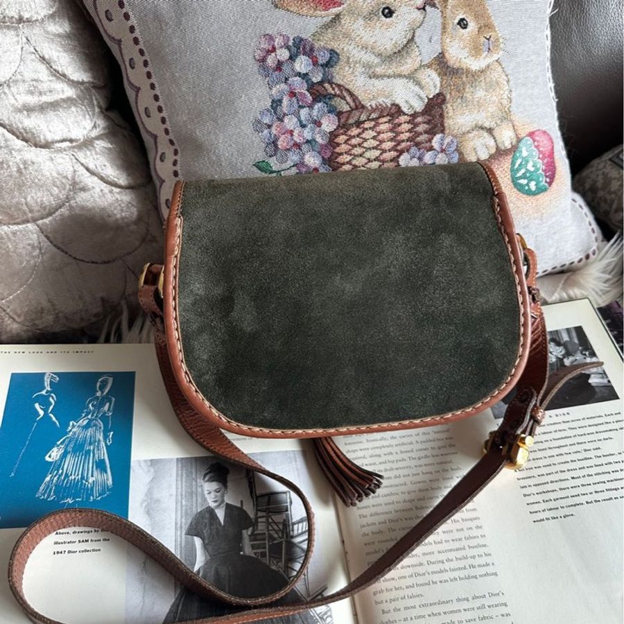 羅意威 Loewe Anagram Shoulder Bag Suede Green 狩獵系列 crossbody bag 墨綠色拼啡色 中古包 手袋 斜背包-5
