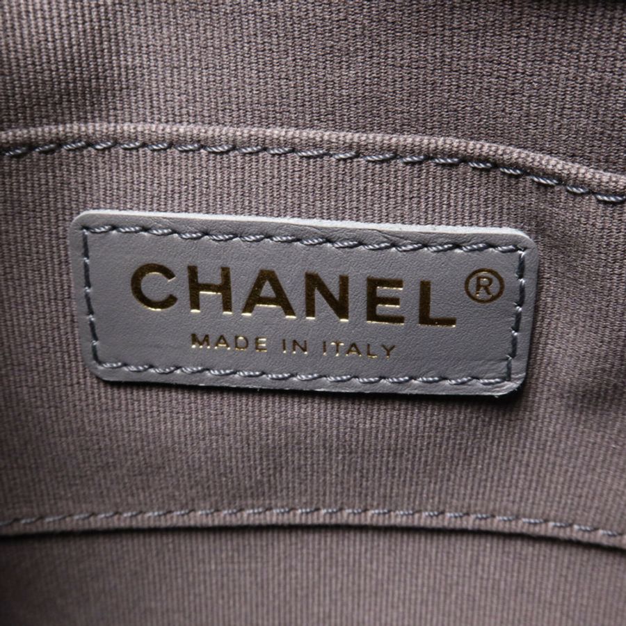 CHANEL 牛皮皮革Duma Mini鏈帶背包-5
