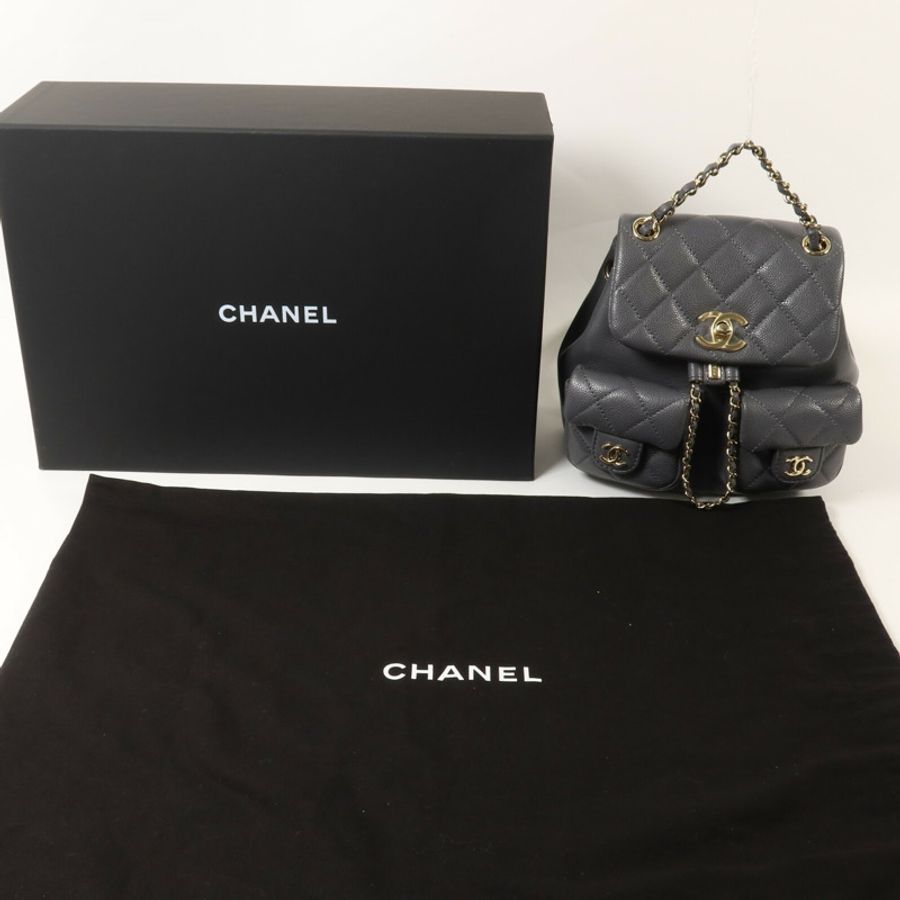 CHANEL 牛皮皮革Duma Mini鏈帶背包-8