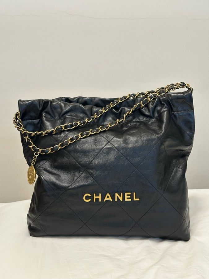 CHANEL香奈兒 22 Bag 中號|黑金亮面小牛皮 99新 全配(含購證)|晶片款-2