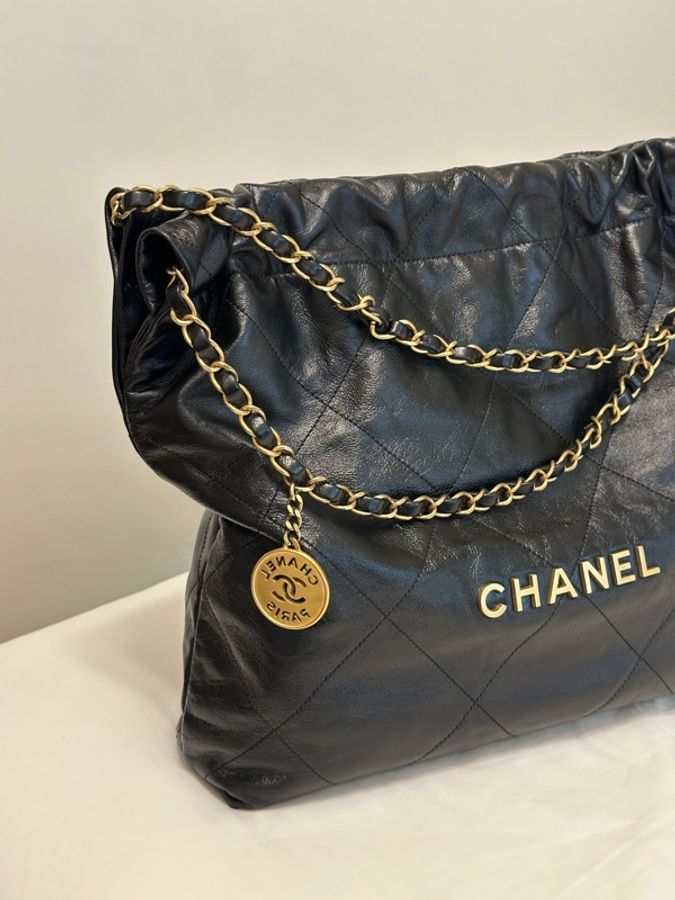 CHANEL香奈兒 22 Bag 中號|黑金亮面小牛皮 99新 全配(含購證)|晶片款-3