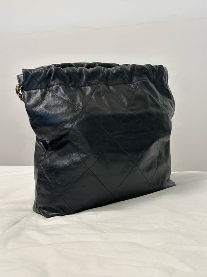 CHANEL香奈兒 22 Bag 中號|黑金亮面小牛皮 99新 全配(含購證)|晶片款-5
