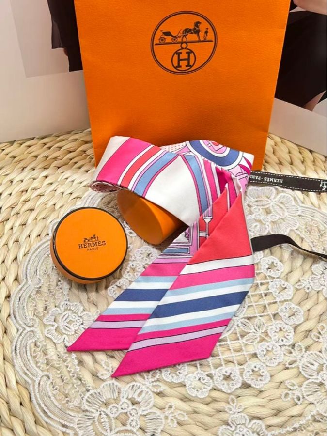 Hermès George Washington's Carriage Detail Twilly （閒置未使用）-2