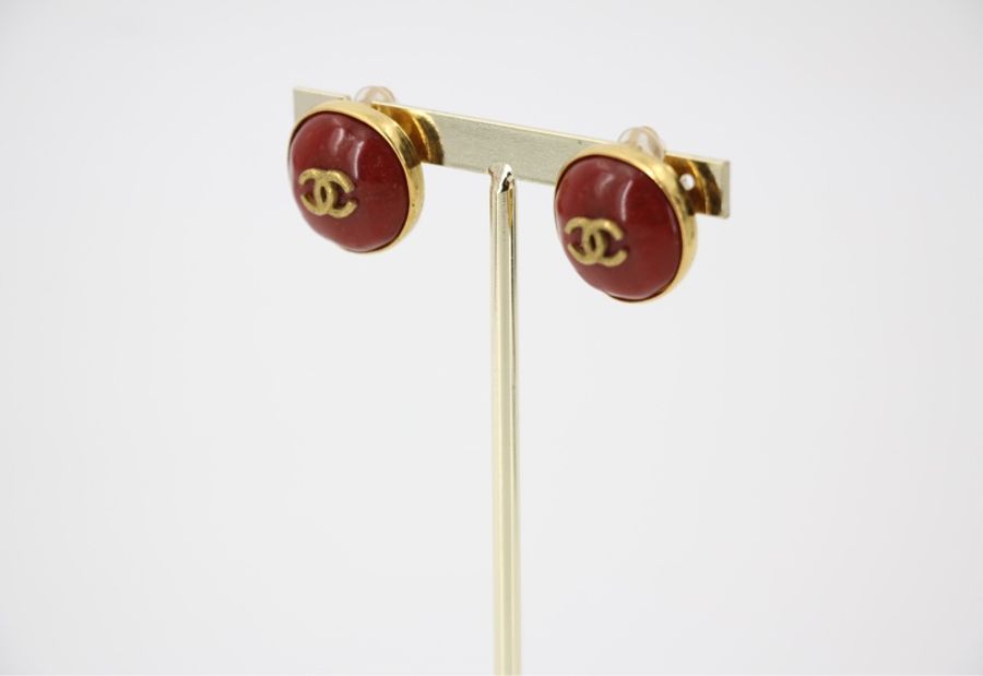 Chanel Vintage 98P 仿蜜蠟棗紅色CC logo耳環-3