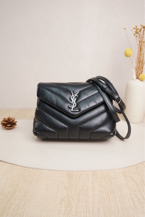 【VUINCA Vintage 價格僅供參考】SAINT LAURENT 方胖子 黑色 銀扣-1