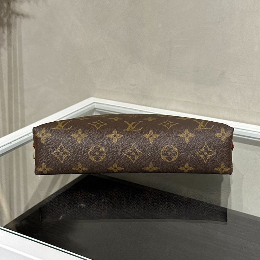 LOUIS VUITTON 經典老花化妝包-5