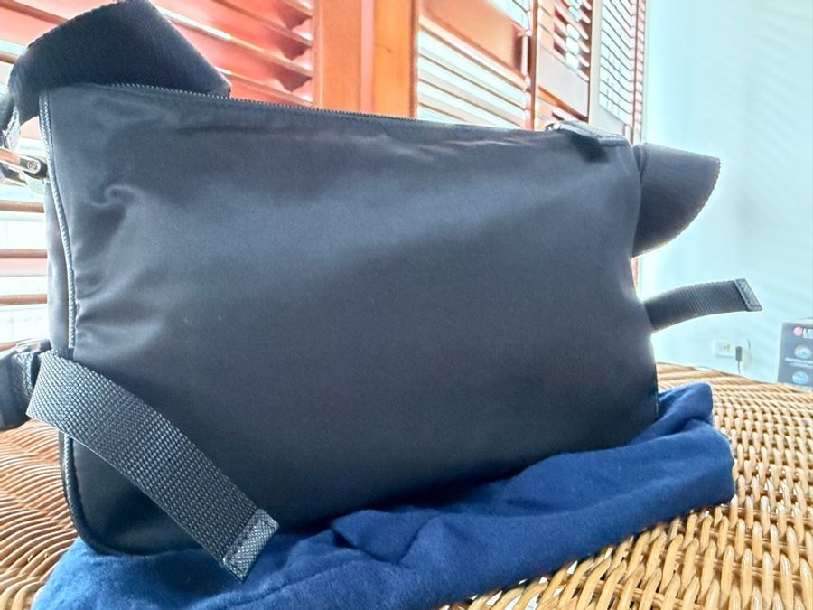 Prada Re-nylon & saffiano 肩背包-11