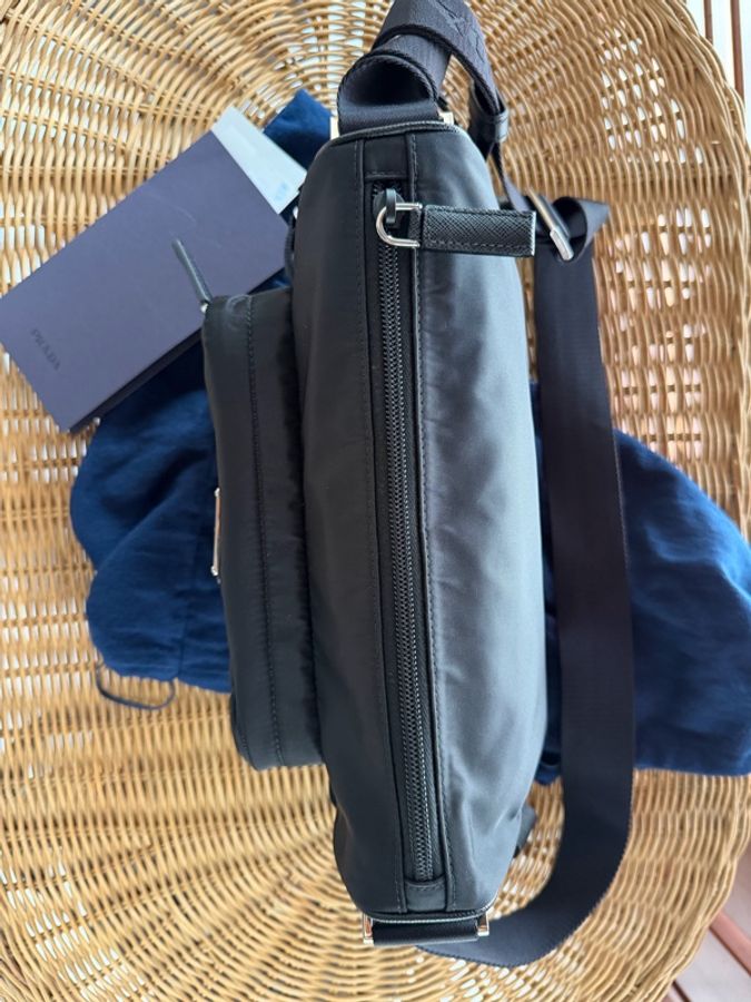 Prada Re-nylon & saffiano 肩背包-20