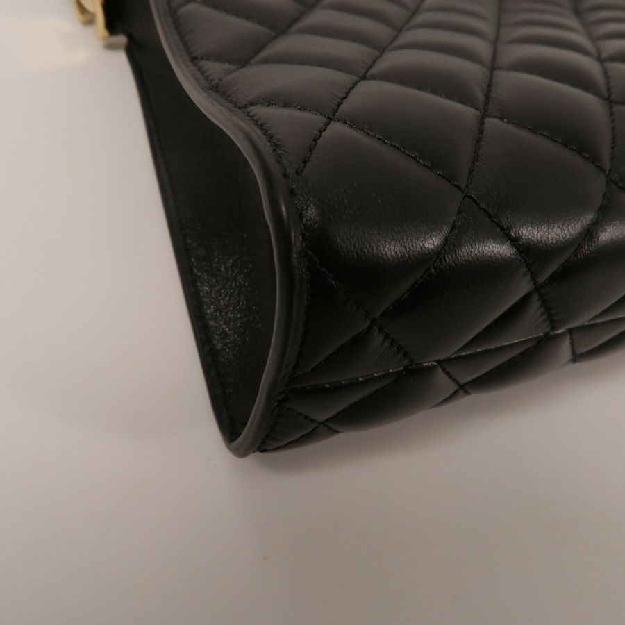 CHANEL 牛皮皮革Hobo肩背袋-10