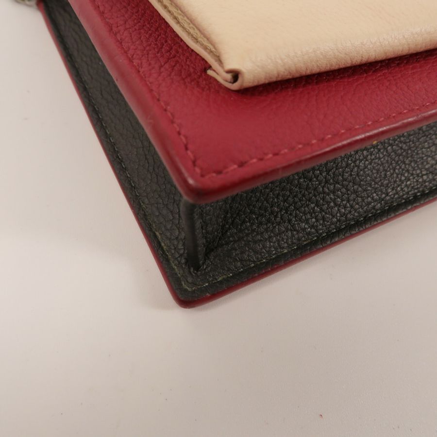 LOUIS VUITTON 牛皮皮革Pochette Lockme Chain鏈帶肩背袋-9