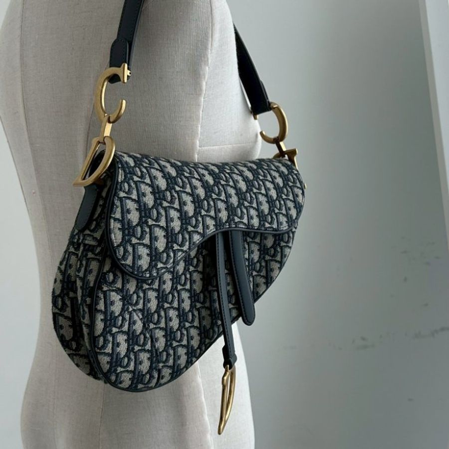 2nd-011 DIOR Saddle 中號馬鞍包(另送老花寬版背帶)-3