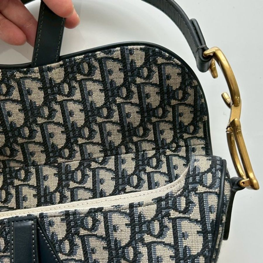 2nd-011 DIOR Saddle 中號馬鞍包(另送老花寬版背帶)-19