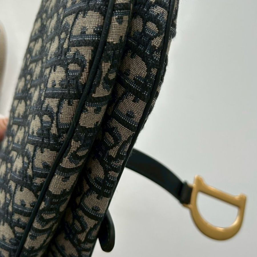 2nd-011 DIOR Saddle 中號馬鞍包(另送老花寬版背帶)-24