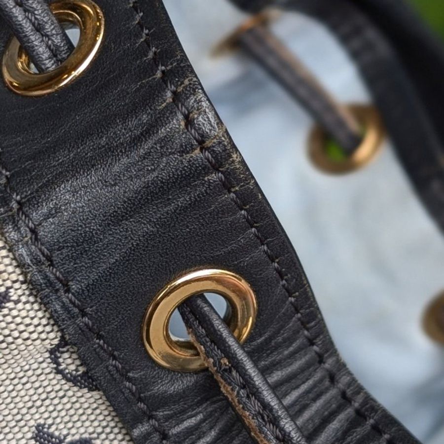 LV LOUIS VUITTON 路易威登 帆布小水桶包(手提款)-1